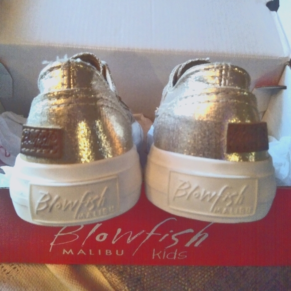 Blowfish Malibu Kids - Rose Gold Cozmic Canvas Size US11, Style #: Bianka-K - Picture 2 of 10